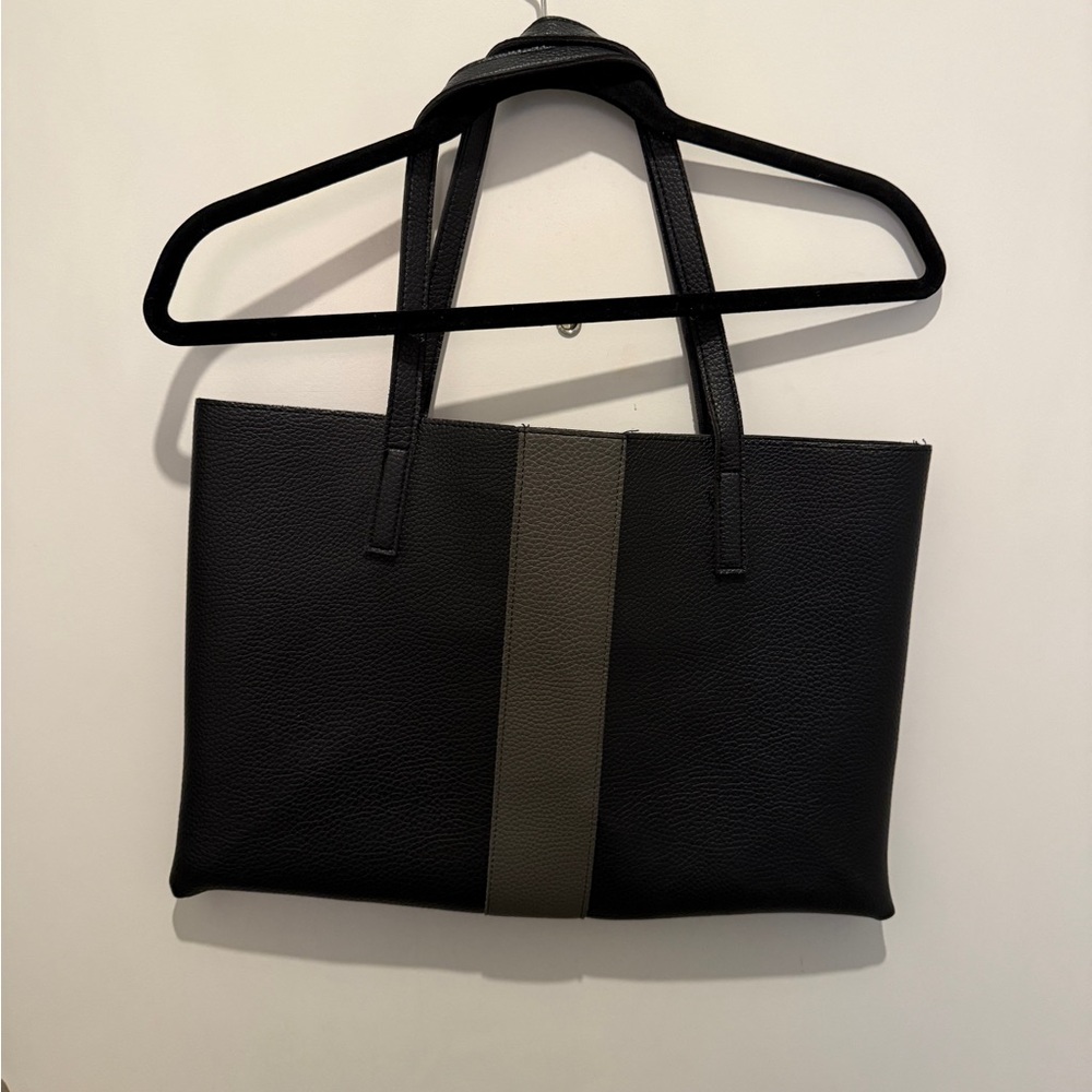 Vince Camuto Textured Black Leather Bag